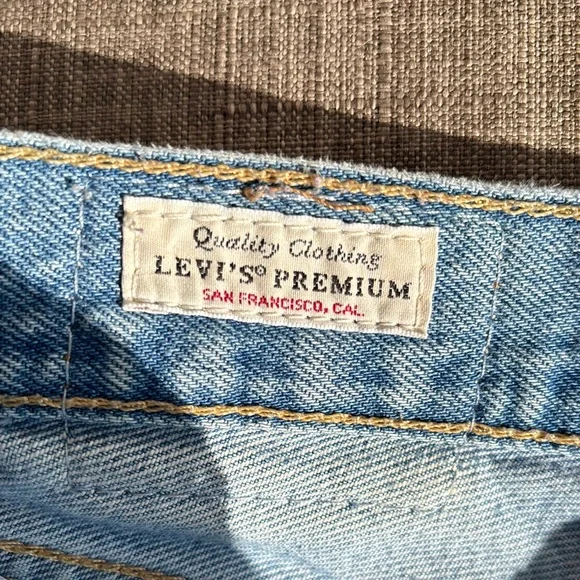 Levi's Blue Distressed Jean Shorts Frayed Hem - Picture 2 of 5